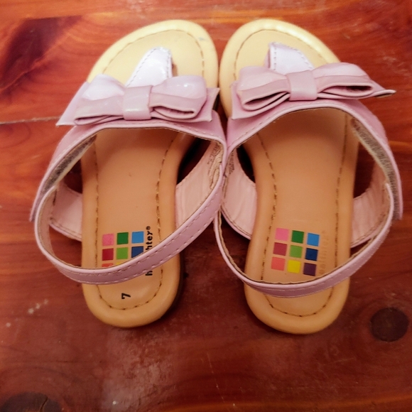 Healthtex Toddler 7 Pink Sandals - Picture 3 of 10